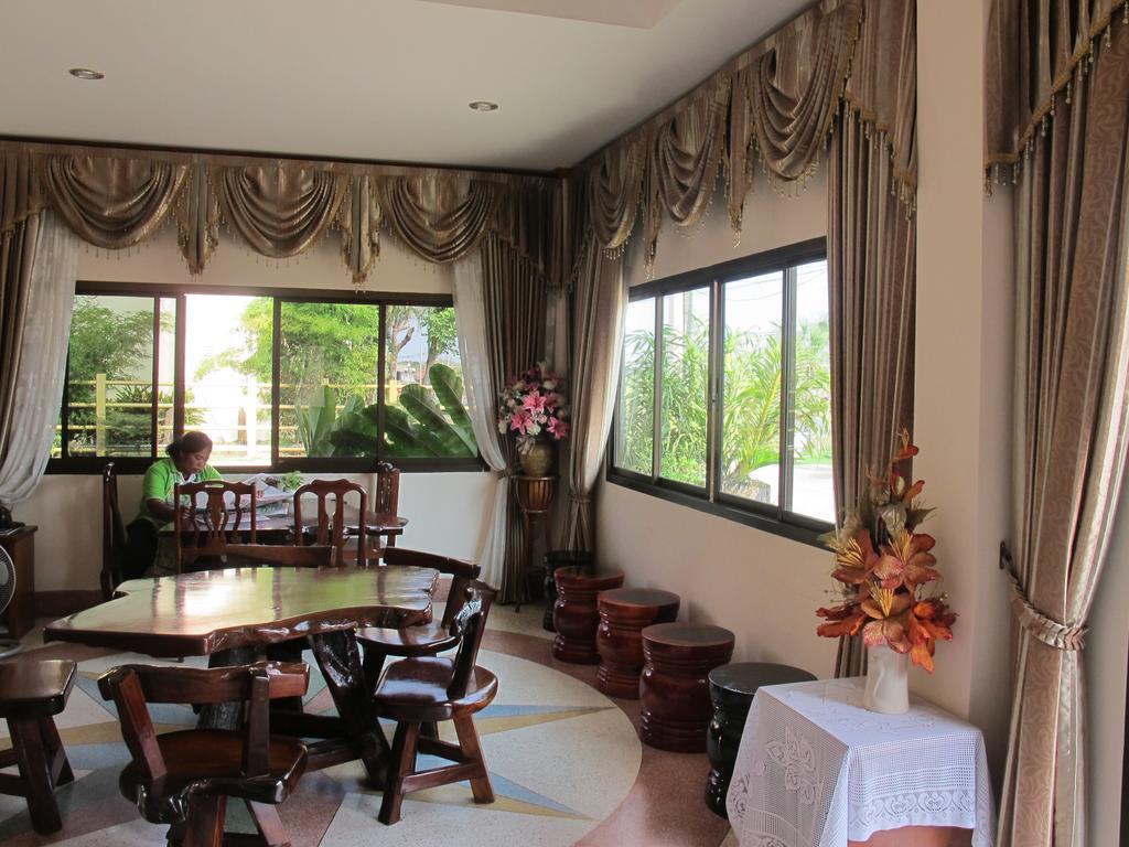 The Star Hotel Udon Thani Buitenkant foto