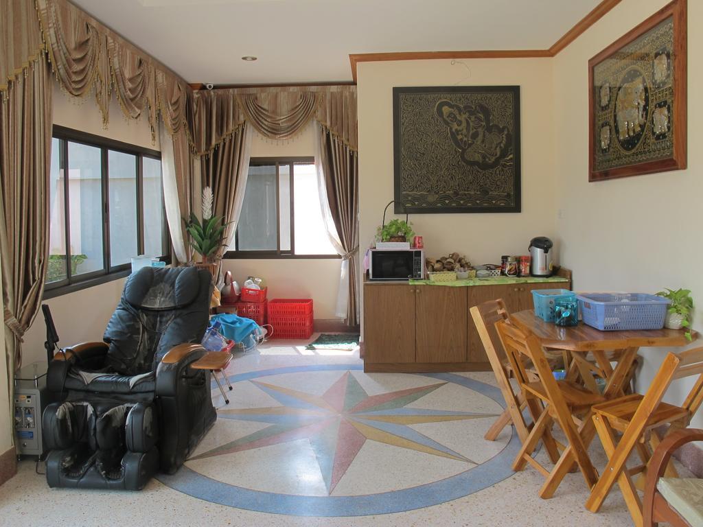 The Star Hotel Udon Thani Buitenkant foto