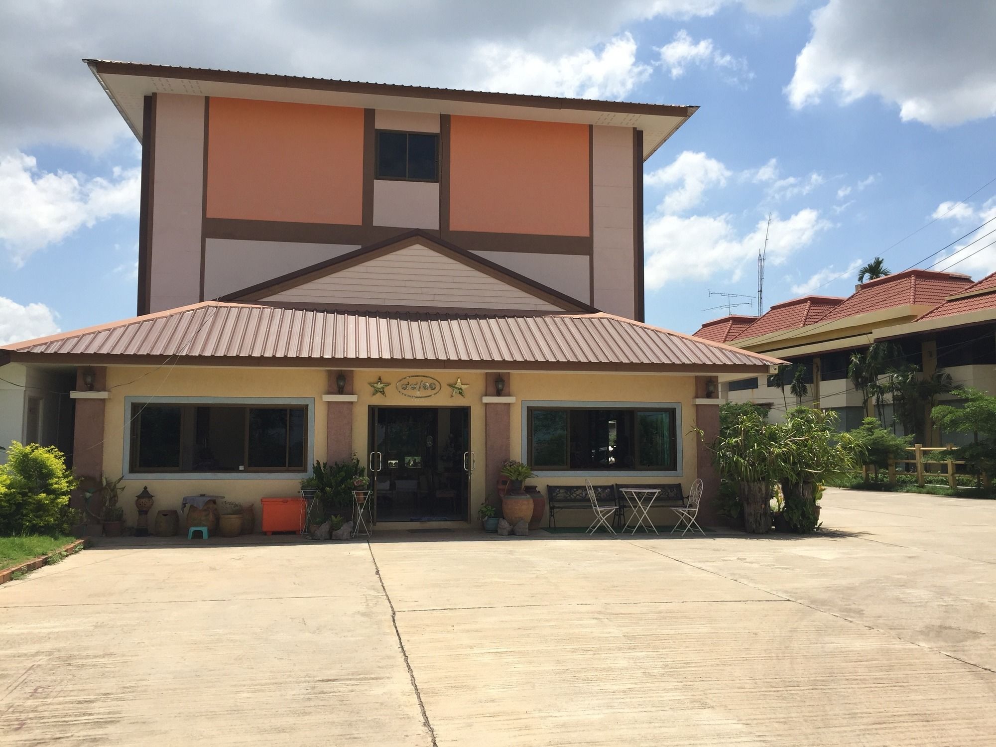The Star Hotel Udon Thani Buitenkant foto